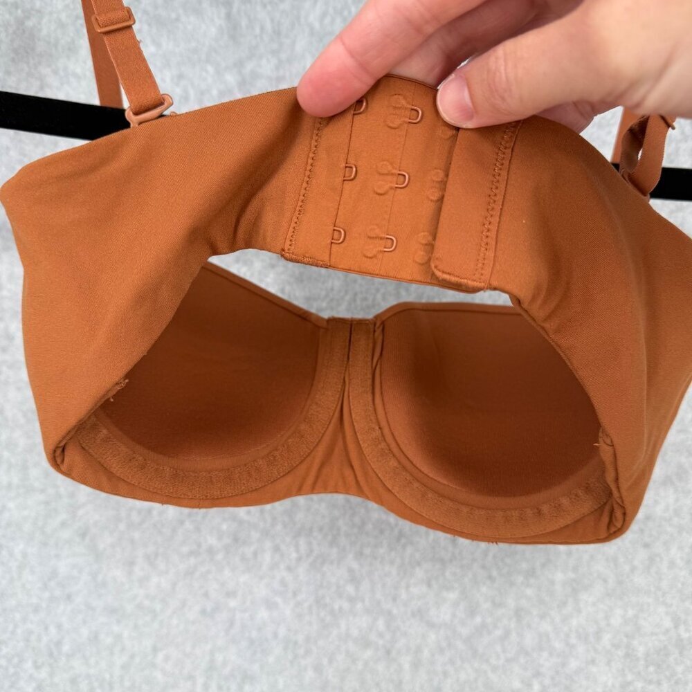 Skims Fits Everybody Strapless Bra Size 32B Bronze Clay Brown Neutral Multiway - Picture 3 of 8